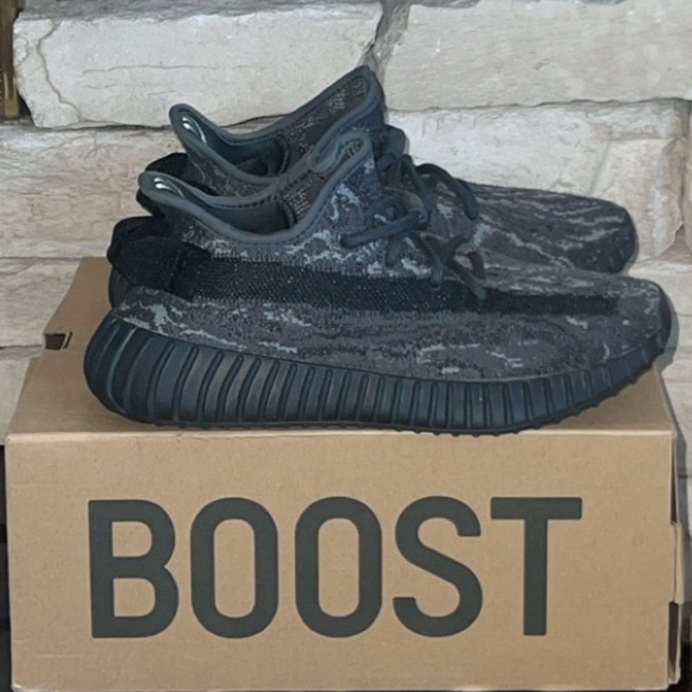 Adidas Yeezy Boost 350 V2